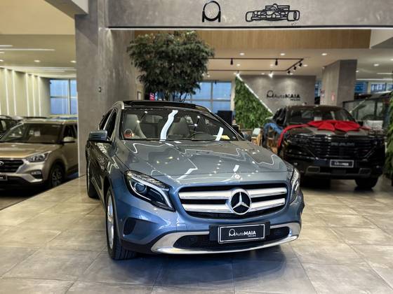 MERCEDES-BENZ GLA 200 1.6 CGI VISION 16V TURBO FLEX 4P AUTOMÁTICO MERCEDES-BENZ GLA 200 1.6 CGI VISION 16V TURBO FLEX 4P AUTOMÁTICO